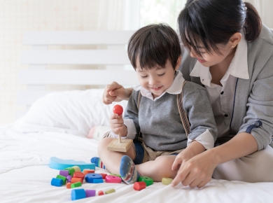 Bảo mẫu chăm bé – Giải pháp an tâm cho gia đình hiện đại